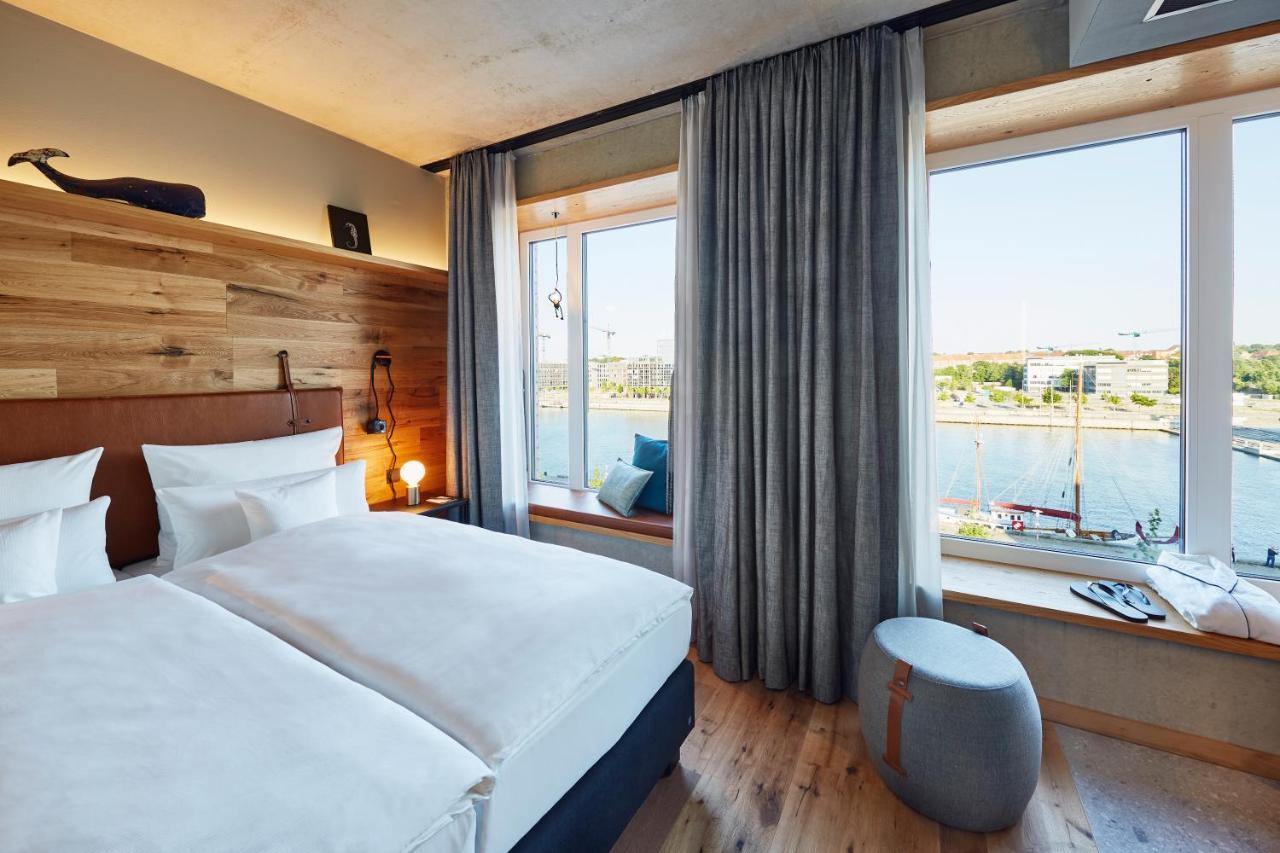 Me And All Hotel Kiel, By Hyatt Bagian luar foto